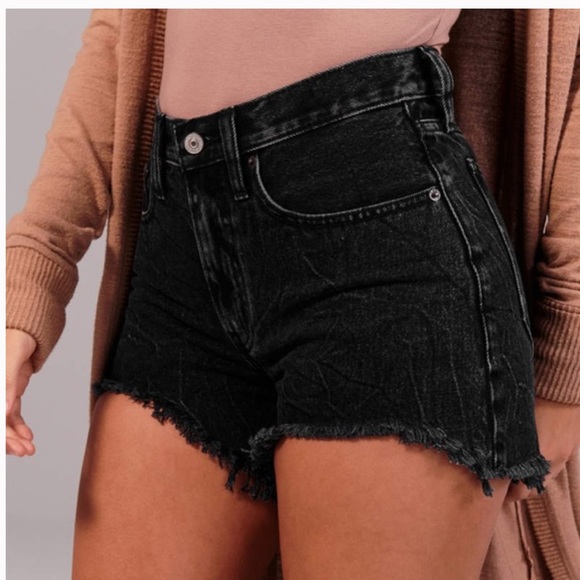 Abercrombie & Fitch Pants - ✨Abercrombie Curve Love Mid-Rise Boyfriend Shorts✨